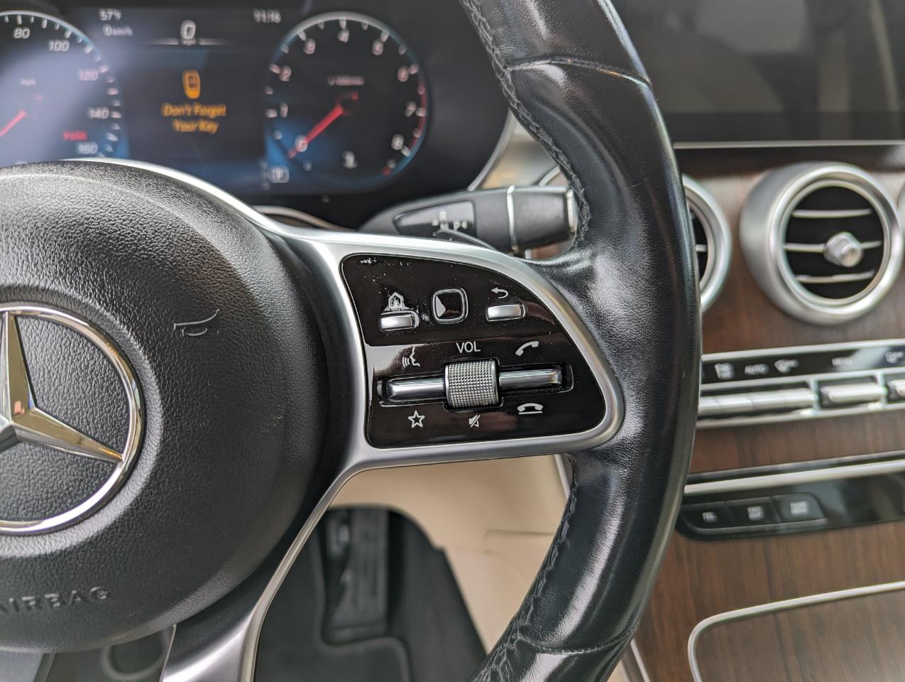 Mercedes-Benz GLC GLC 300 4MATIC SUV 2022