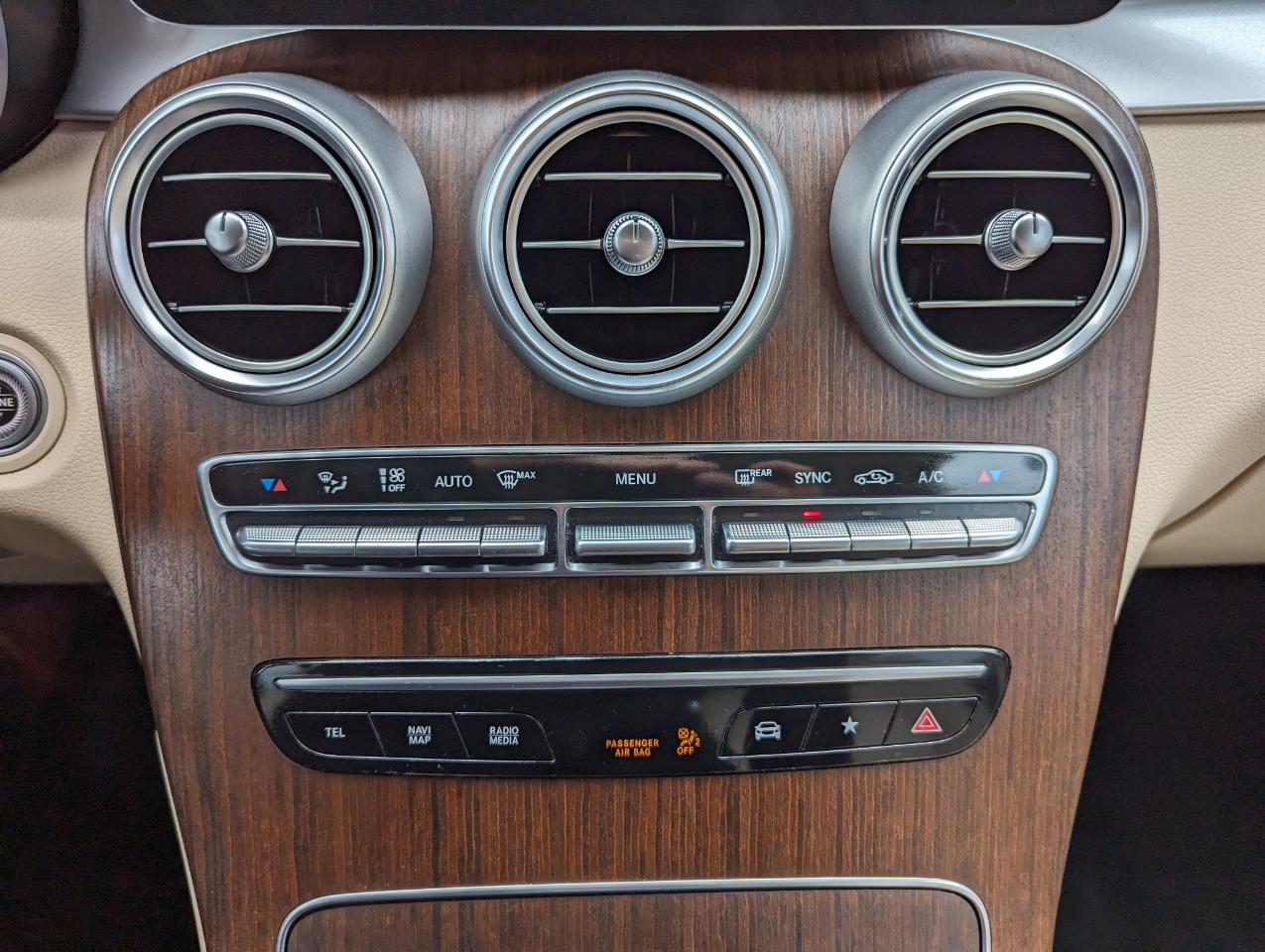 Mercedes-Benz GLC GLC 300 4MATIC SUV 2022