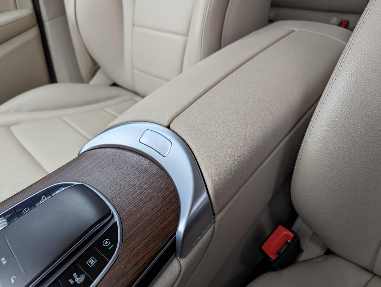 Mercedes-Benz GLC GLC 300 4MATIC SUV 2022