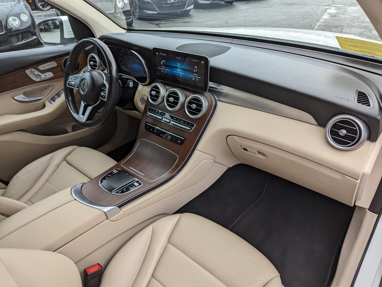 Mercedes-Benz GLC GLC 300 4MATIC SUV 2022