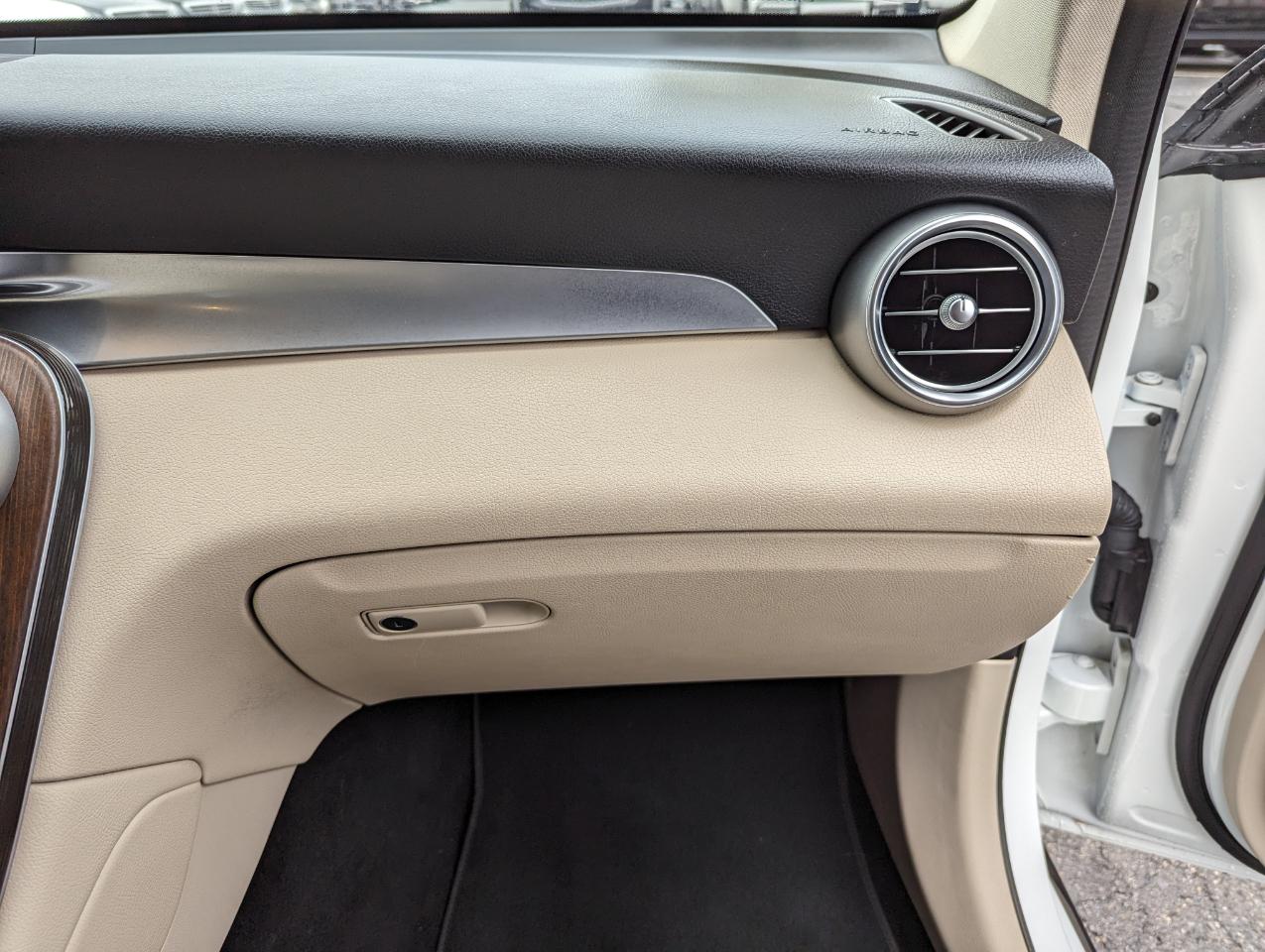 Mercedes-Benz GLC GLC 300 4MATIC SUV 2022