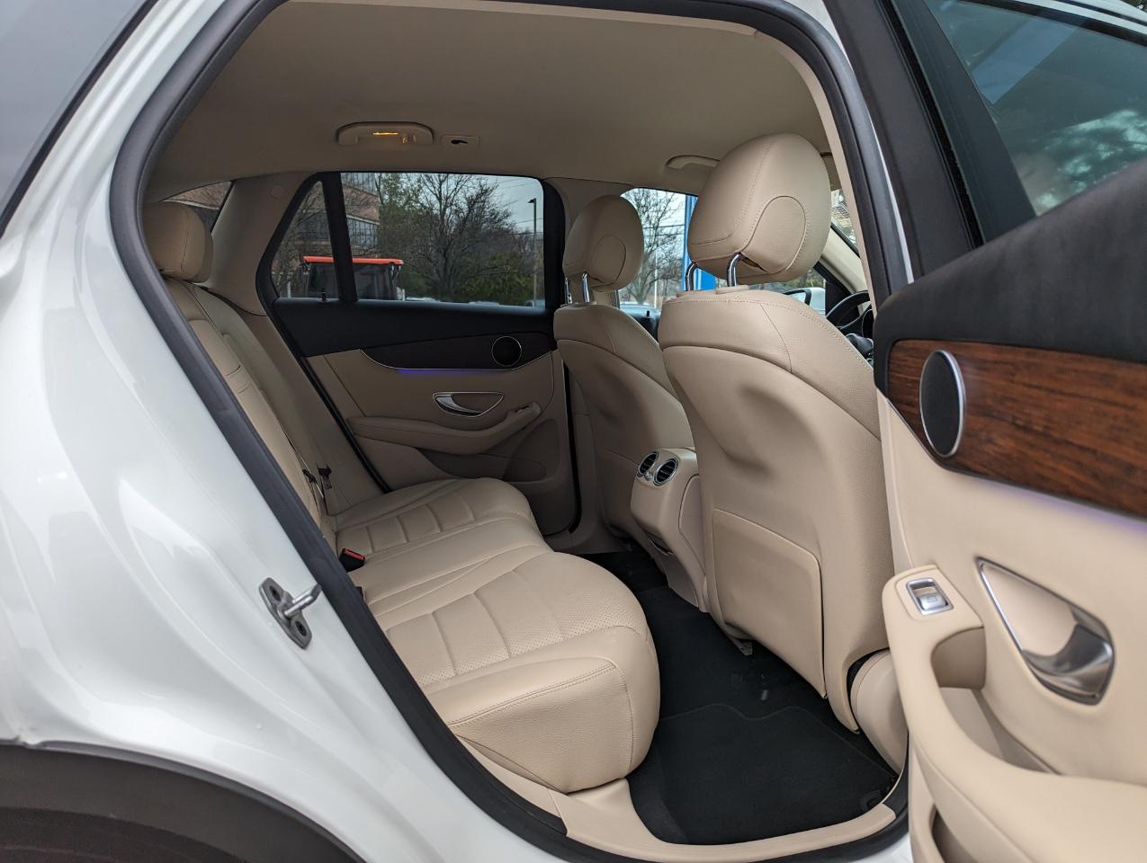 Mercedes-Benz GLC GLC 300 4MATIC SUV 2022