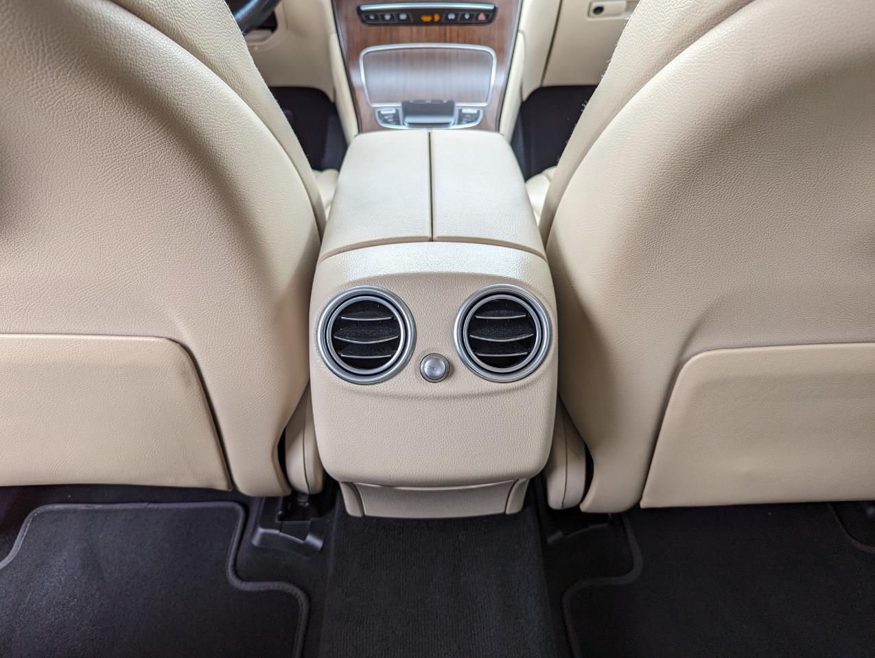 Mercedes-Benz GLC GLC 300 4MATIC SUV 2022