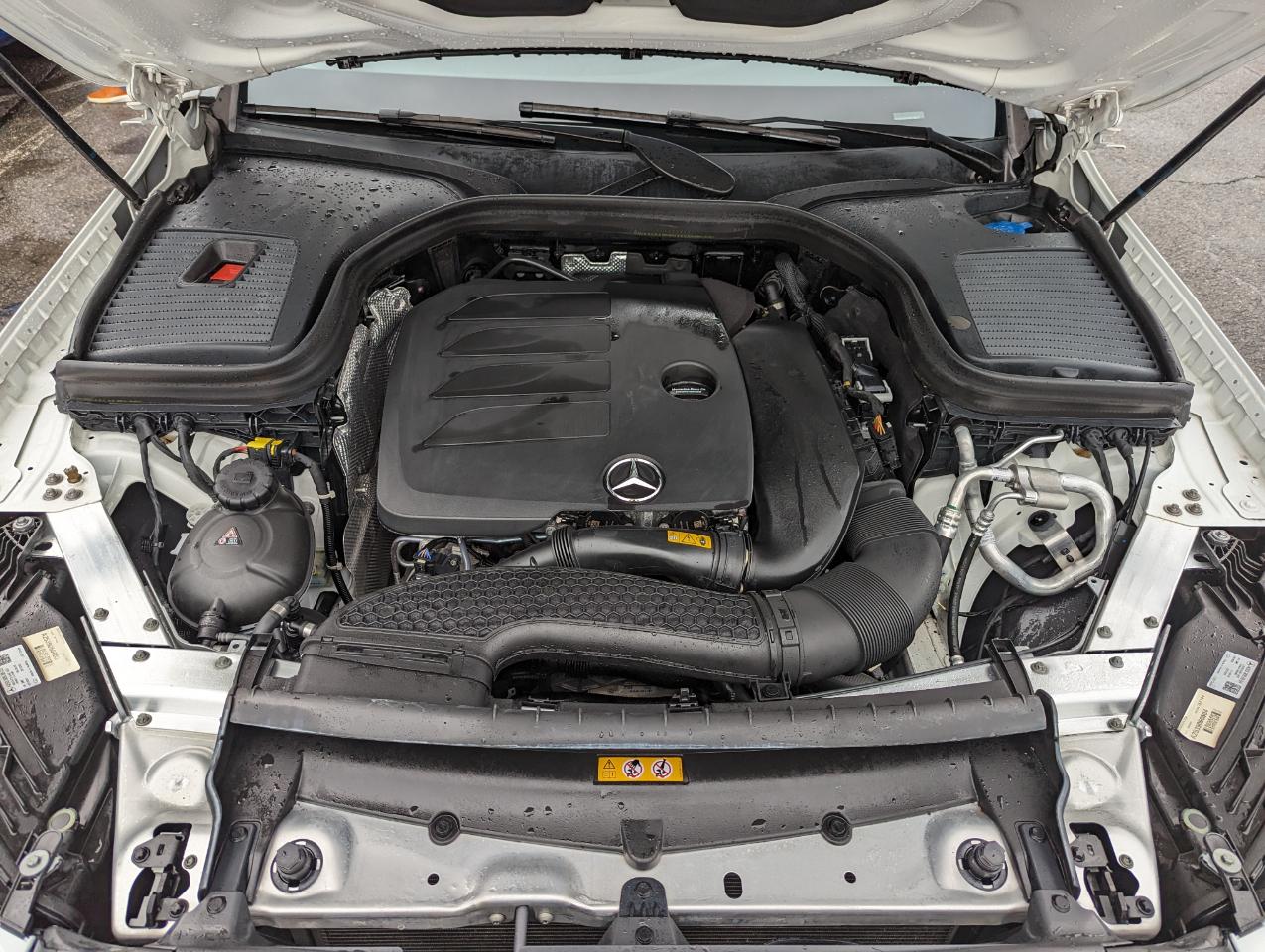 Mercedes-Benz GLC GLC 300 4MATIC SUV 2022