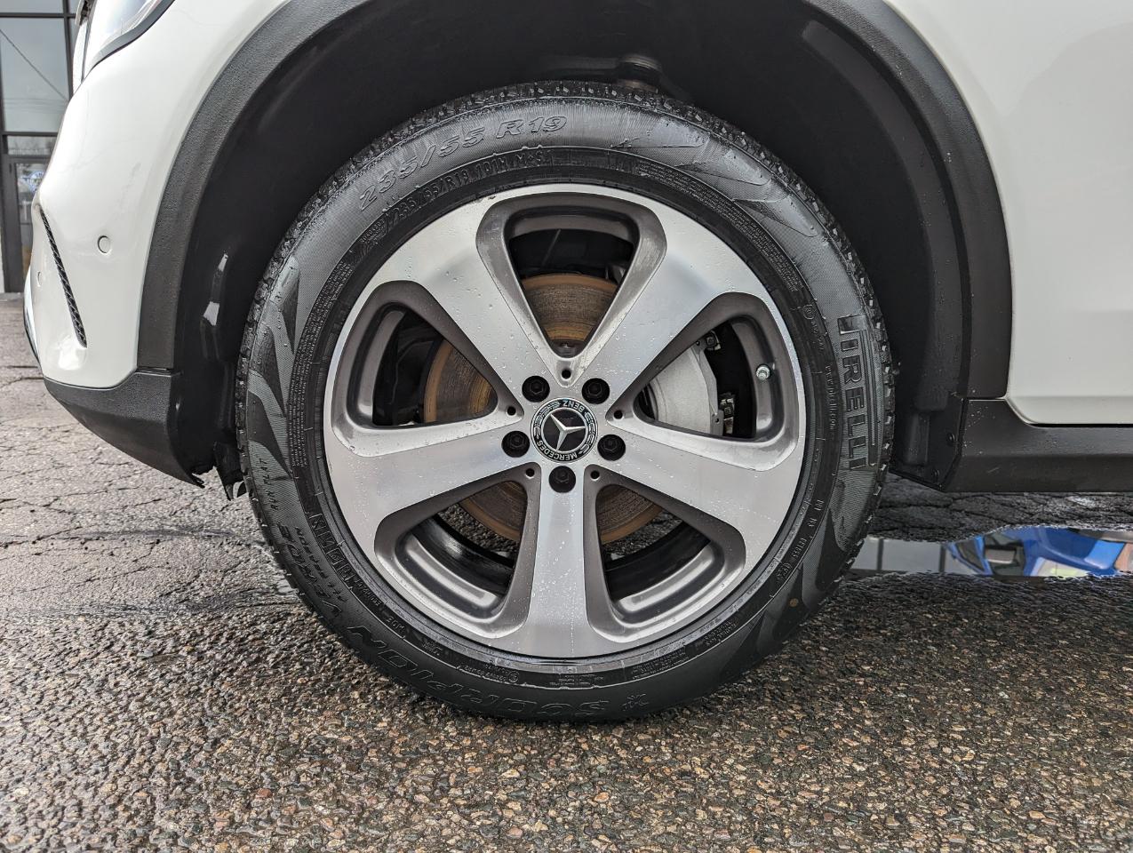 Mercedes-Benz GLC GLC 300 4MATIC SUV 2022