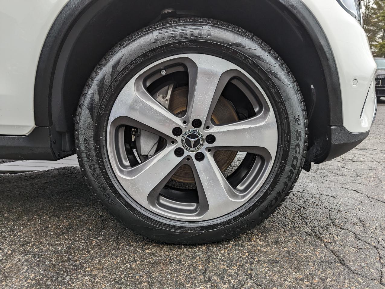 Mercedes-Benz GLC GLC 300 4MATIC SUV 2022