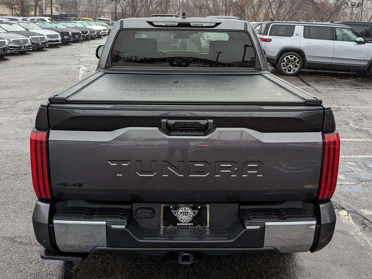 Toyota Tundra 4WD SR5 CrewMax 5.5' Bed (Natl) 2022