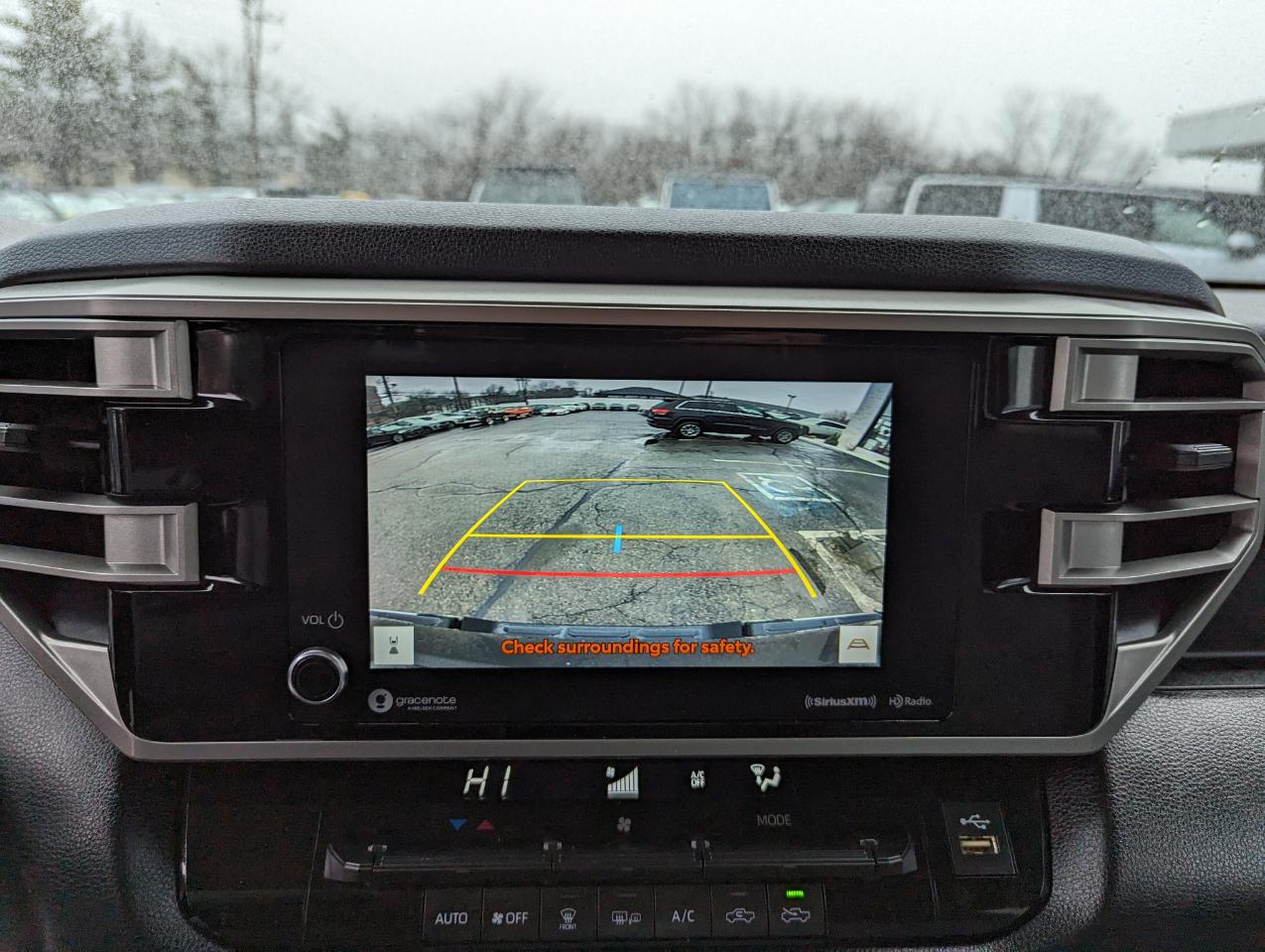 Toyota Tundra 4WD SR5 CrewMax 5.5' Bed (Natl) 2022