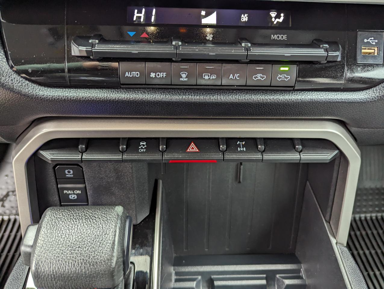 Toyota Tundra 4WD SR5 CrewMax 5.5' Bed (Natl) 2022