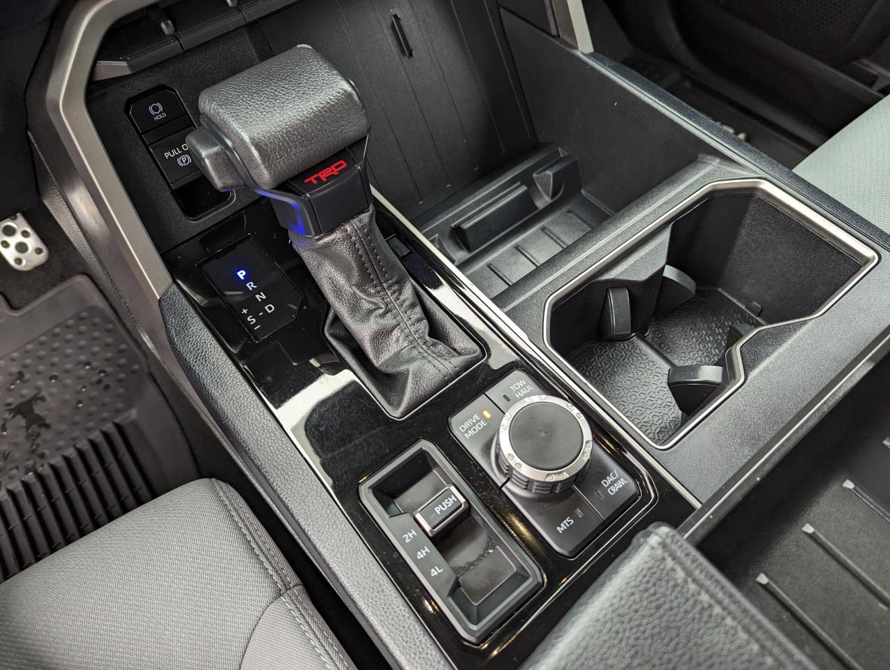 Toyota Tundra 4WD SR5 CrewMax 5.5' Bed (Natl) 2022