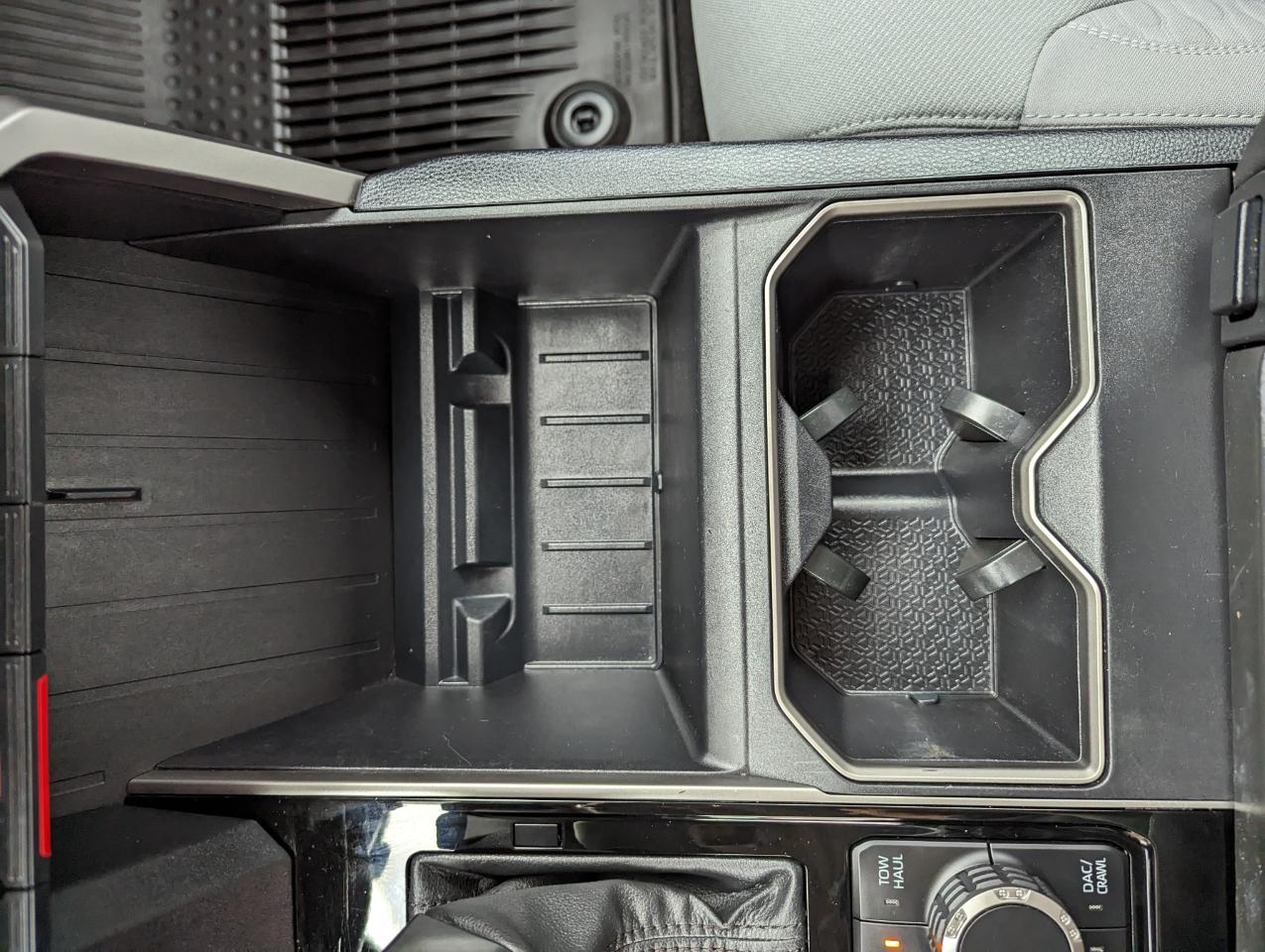 Toyota Tundra 4WD SR5 CrewMax 5.5' Bed (Natl) 2022