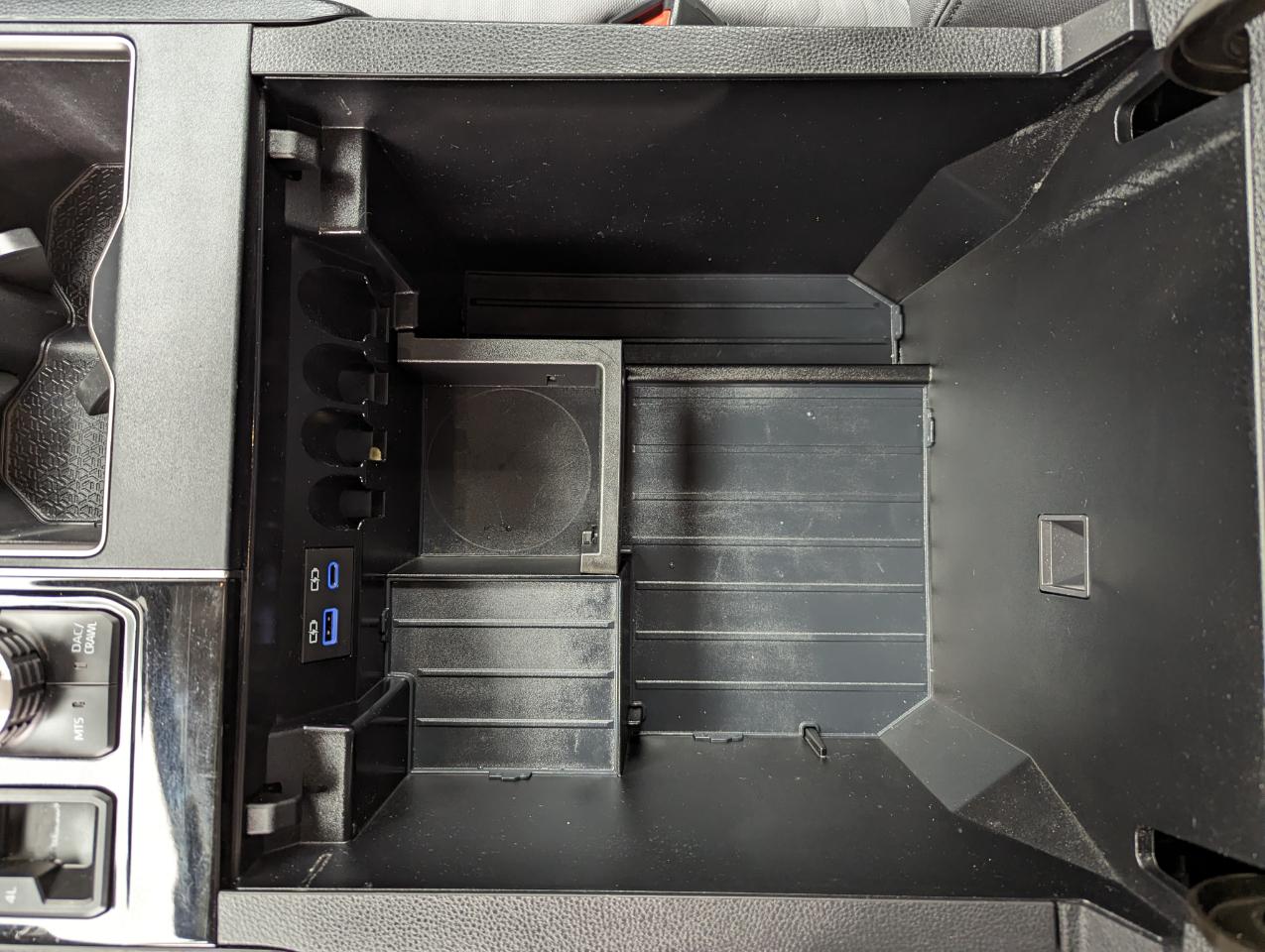 Toyota Tundra 4WD SR5 CrewMax 5.5' Bed (Natl) 2022