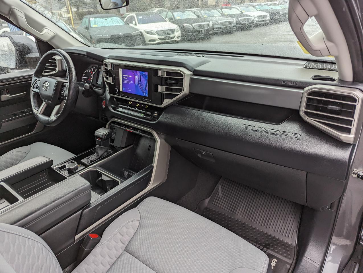 Toyota Tundra 4WD SR5 CrewMax 5.5' Bed (Natl) 2022