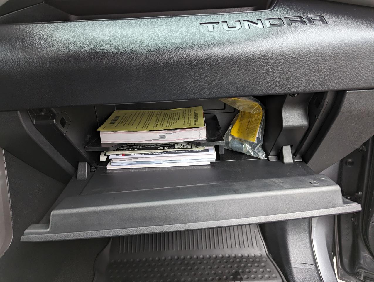 Toyota Tundra 4WD SR5 CrewMax 5.5' Bed (Natl) 2022