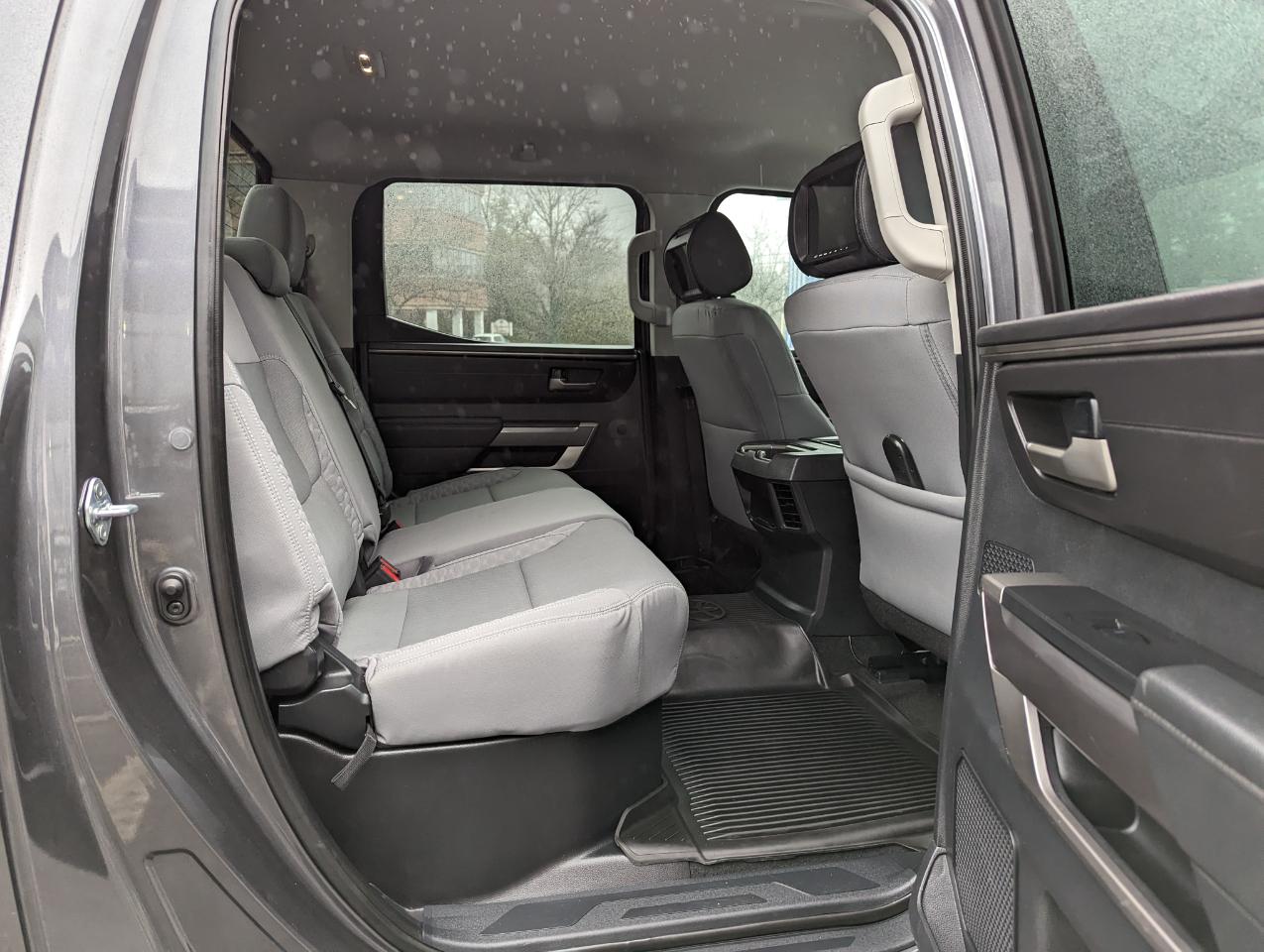 Toyota Tundra 4WD SR5 CrewMax 5.5' Bed (Natl) 2022