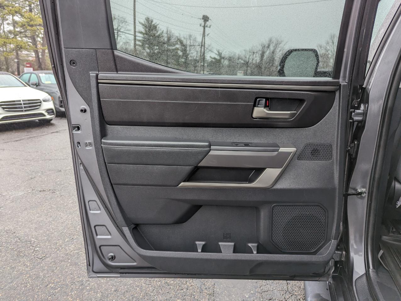 Toyota Tundra 4WD SR5 CrewMax 5.5' Bed (Natl) 2022