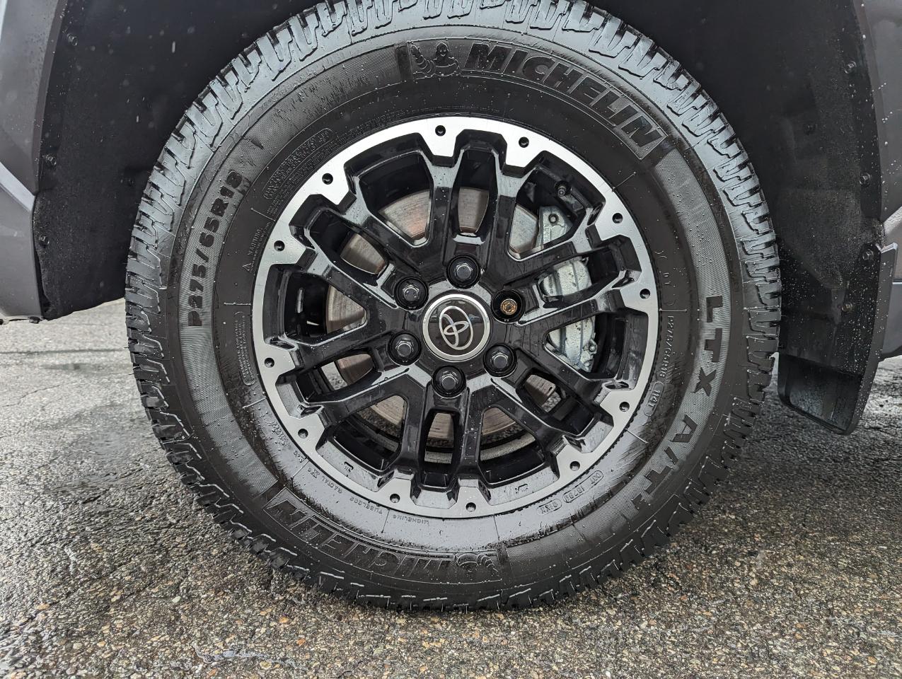 Toyota Tundra 4WD SR5 CrewMax 5.5' Bed (Natl) 2022