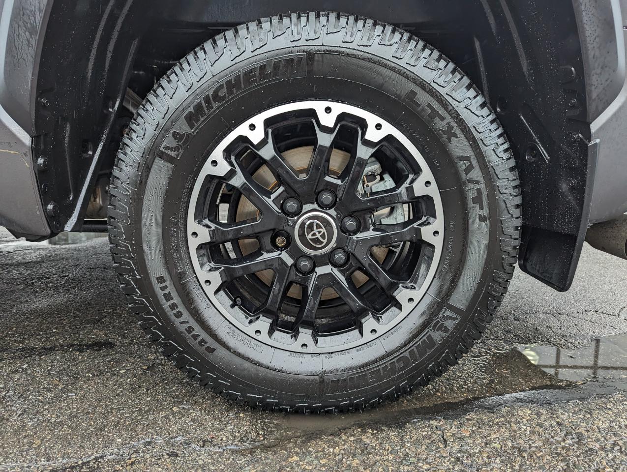 Toyota Tundra 4WD SR5 CrewMax 5.5' Bed (Natl) 2022