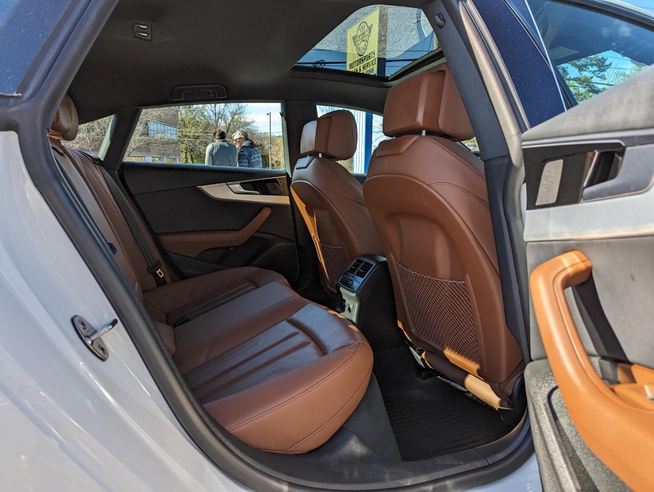 Audi A5 Sportback S line Premium 45 TFSI quattro 2025