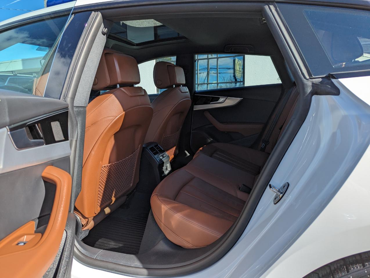 Audi A5 Sportback S line Premium 45 TFSI quattro 2025