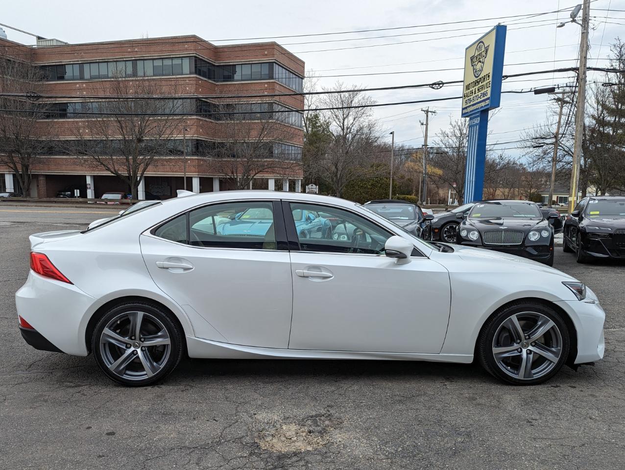 Lexus IS IS 300 AWD 2019