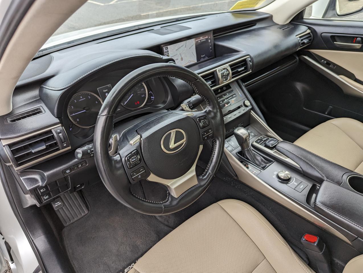 Lexus IS IS 300 AWD 2019