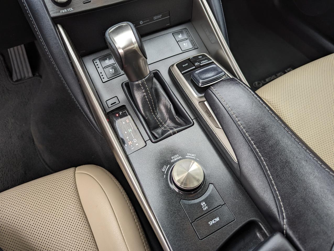 Lexus IS IS 300 AWD 2019