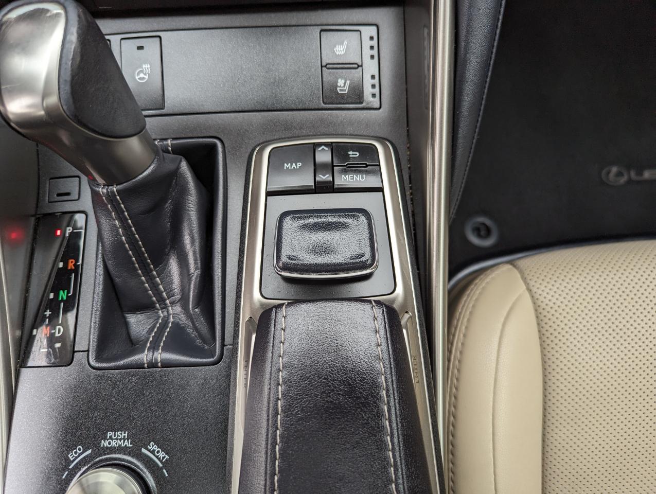 Lexus IS IS 300 AWD 2019