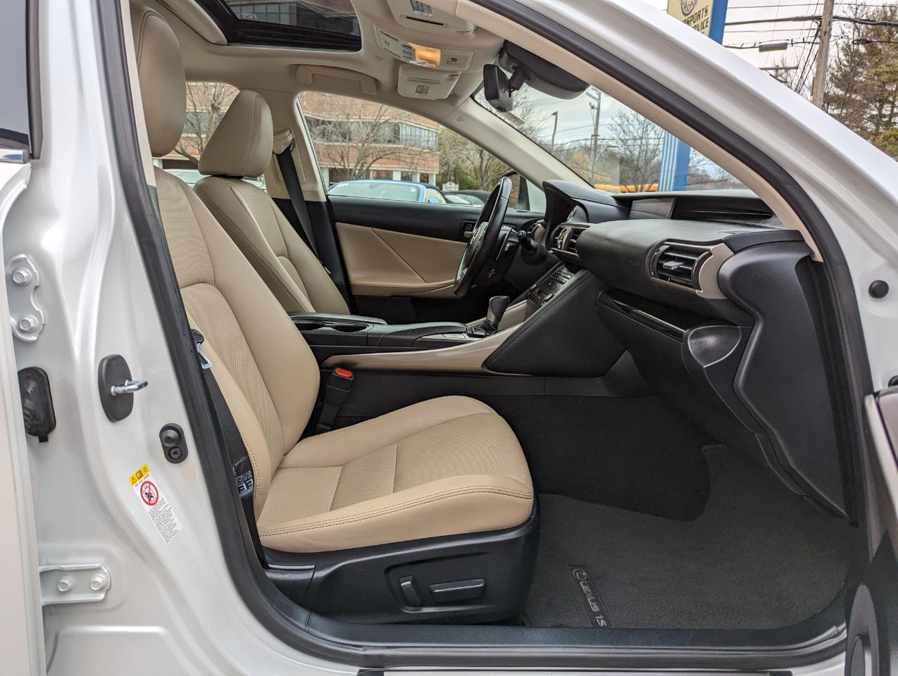 Lexus IS IS 300 AWD 2019