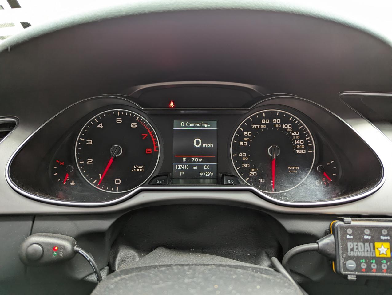 Audi A4 4dr Sdn Auto quattro 2.0T Premium Plus 2013