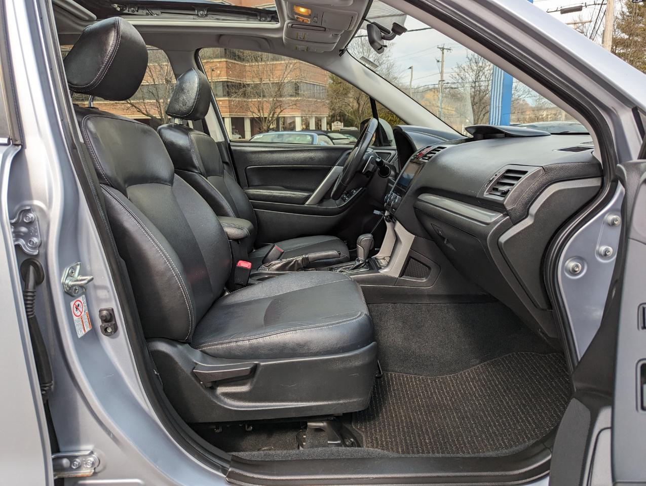 Subaru Forester 4dr CVT 2.0XT Touring 2015