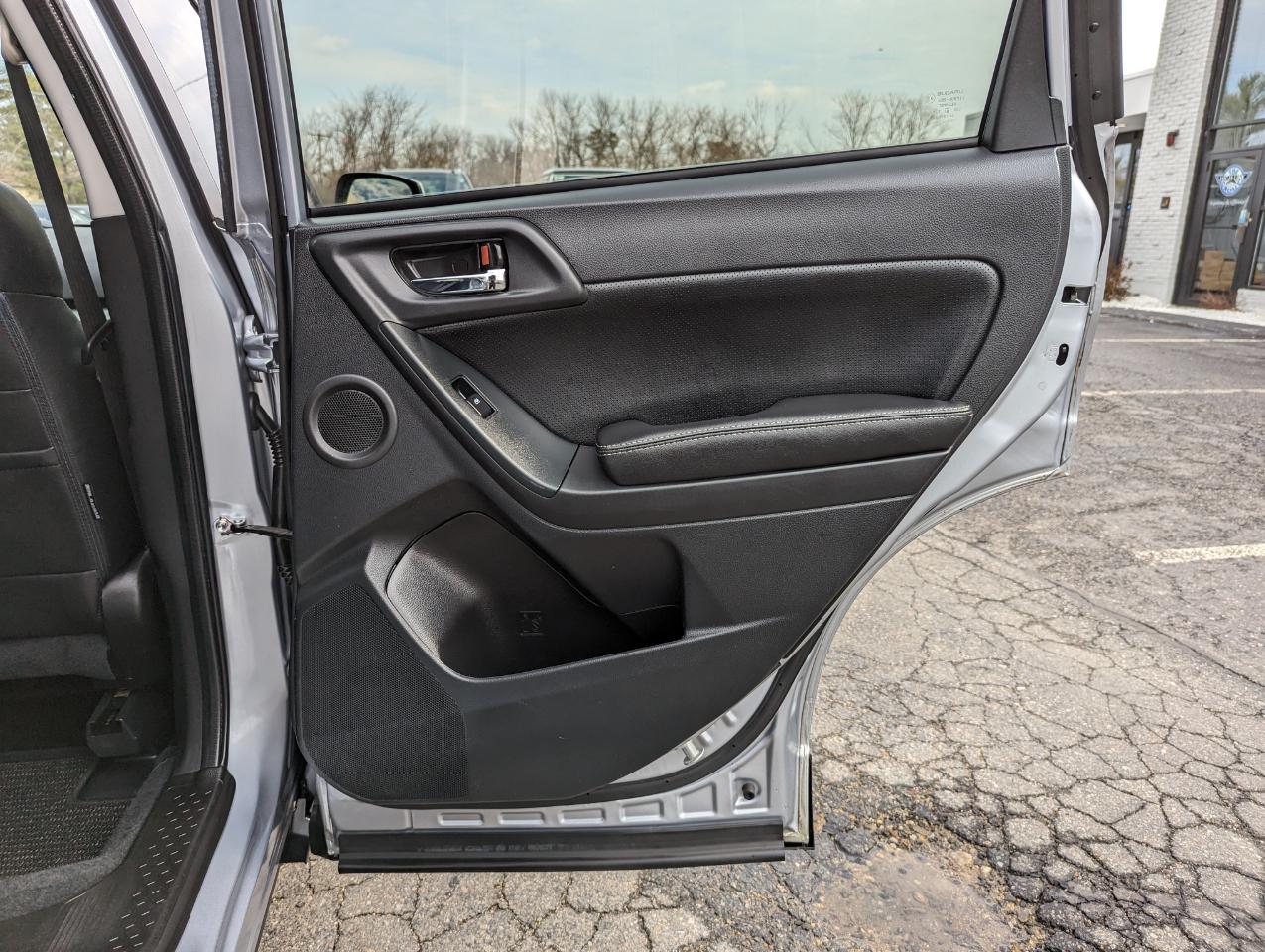 Subaru Forester 4dr CVT 2.0XT Touring 2015