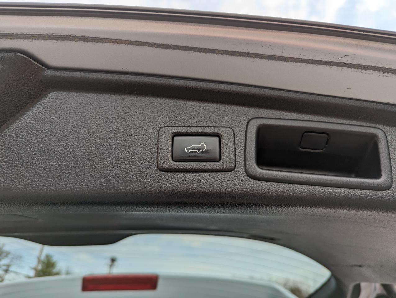 Subaru Forester 4dr CVT 2.0XT Touring 2015