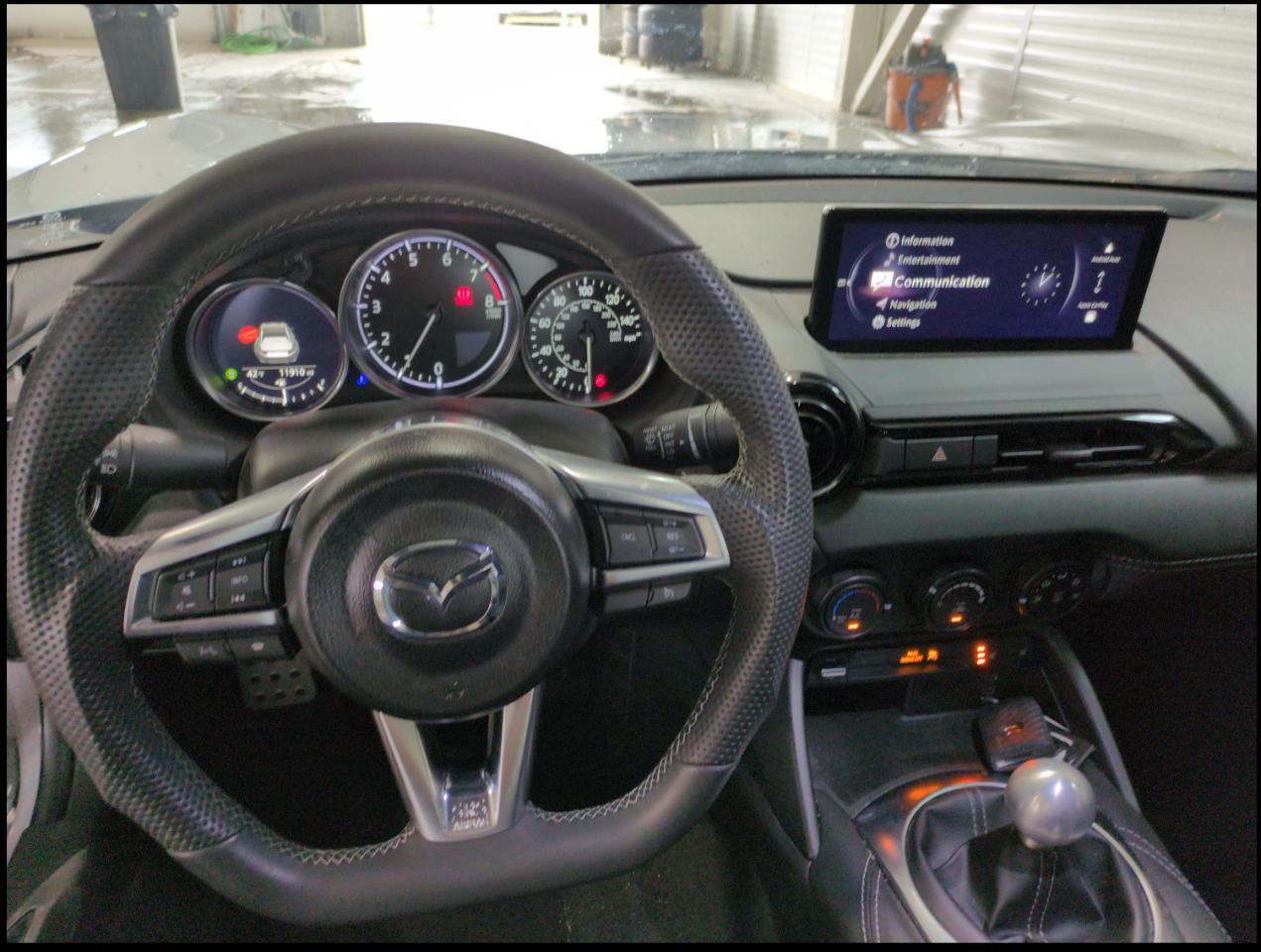 Mazda MX-5 Miata RF Club Manual 2024