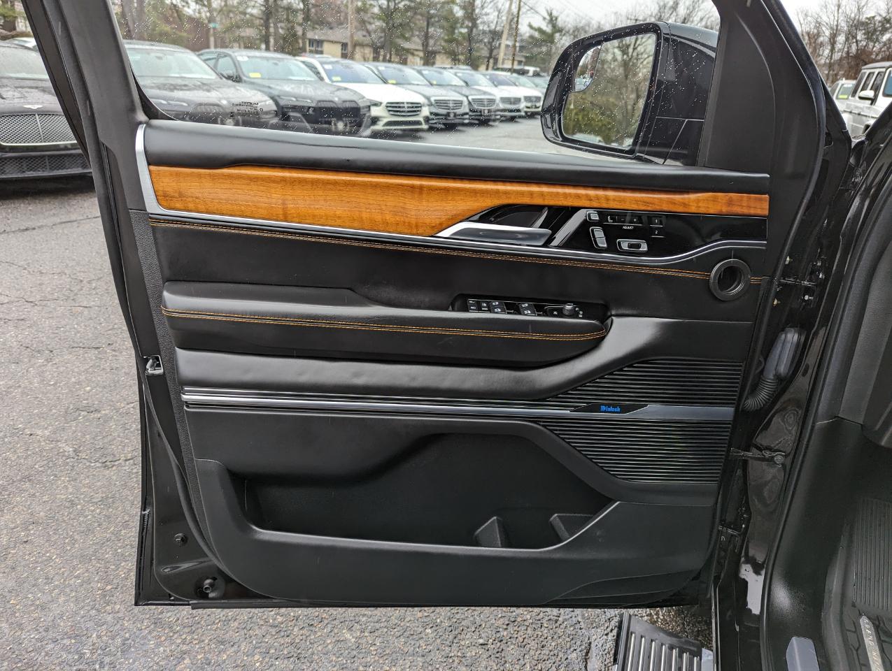 Jeep Grand Wagoneer Series III 4x4 2022