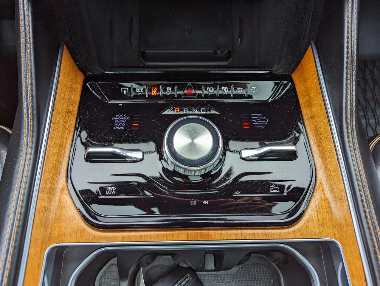 Jeep Grand Wagoneer Series III 4x4 2022