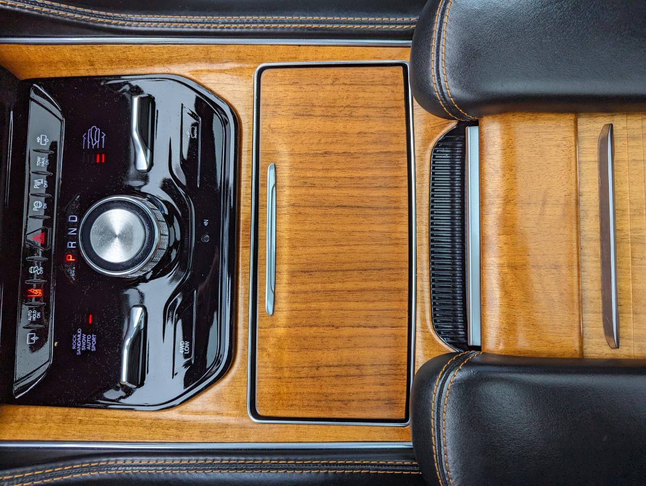 Jeep Grand Wagoneer Series III 4x4 2022