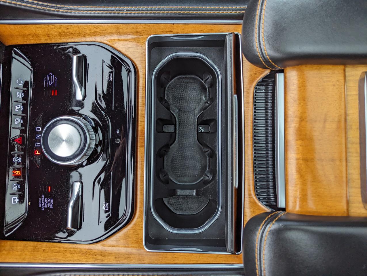 Jeep Grand Wagoneer Series III 4x4 2022