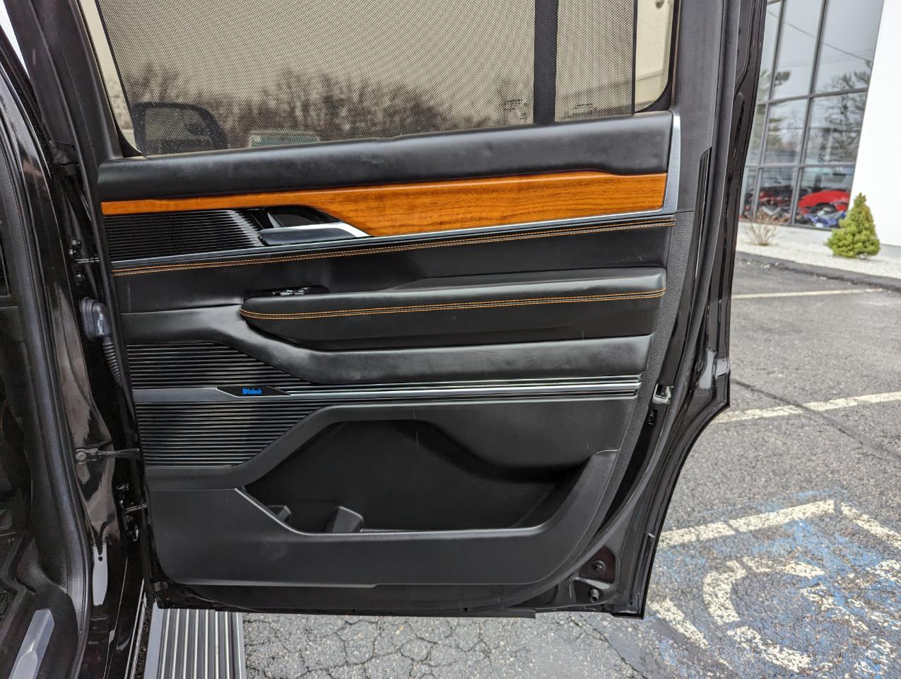 Jeep Grand Wagoneer Series III 4x4 2022