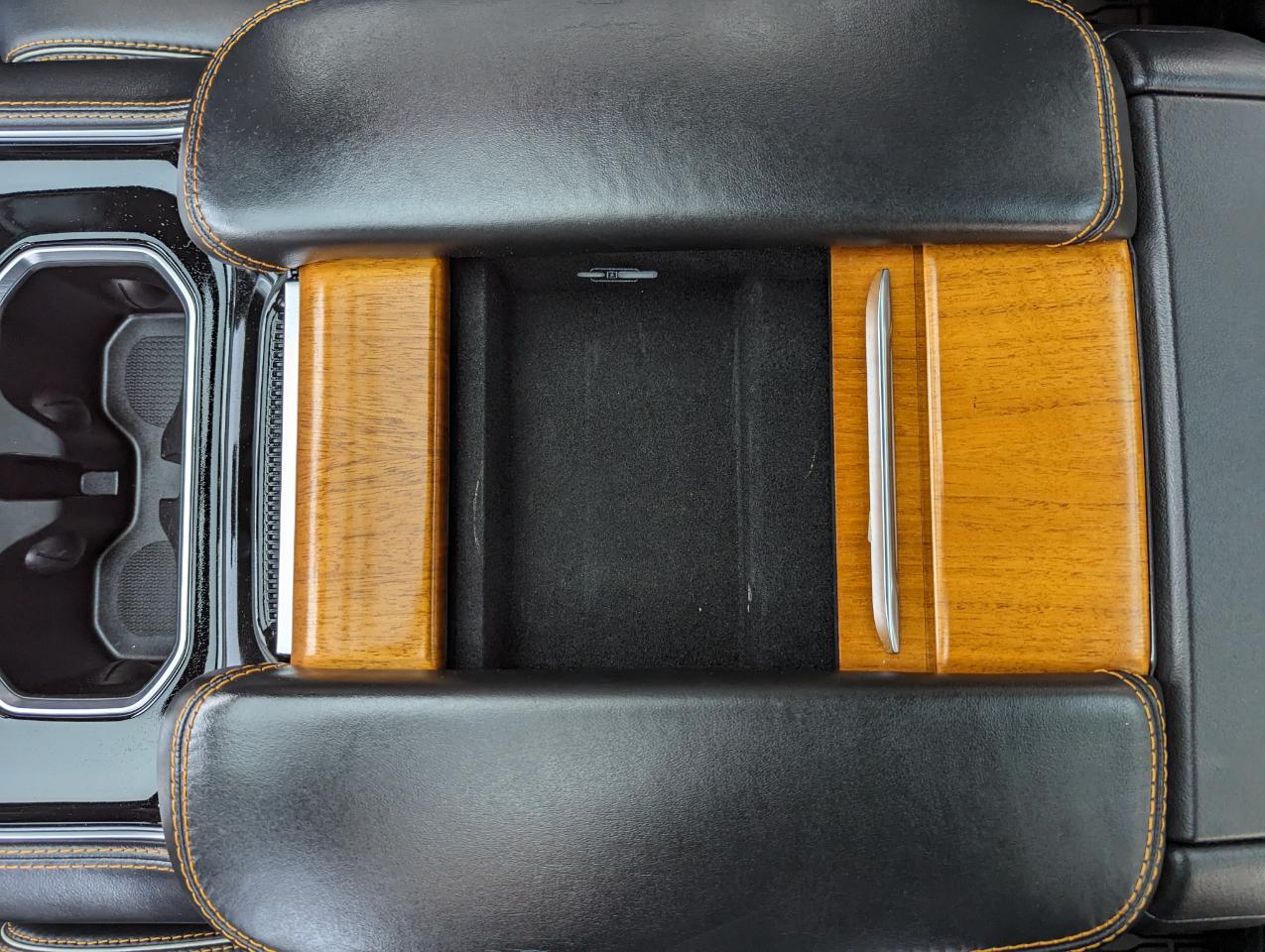 Jeep Grand Wagoneer Series III 4x4 2022