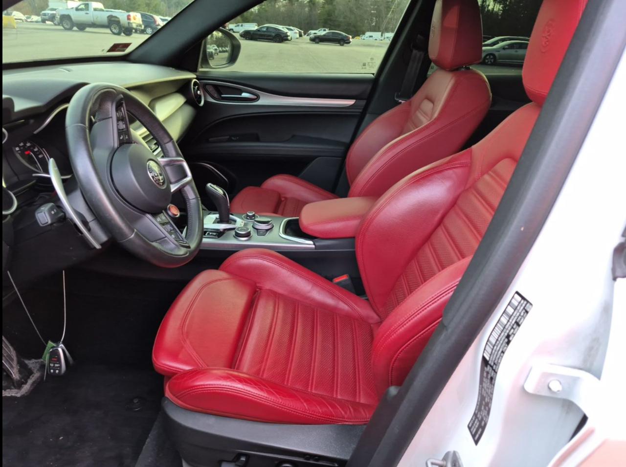 Alfa Romeo Stelvio Veloce AWD 2022