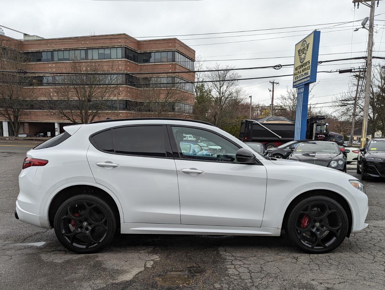 Alfa Romeo Stelvio Veloce AWD 2022