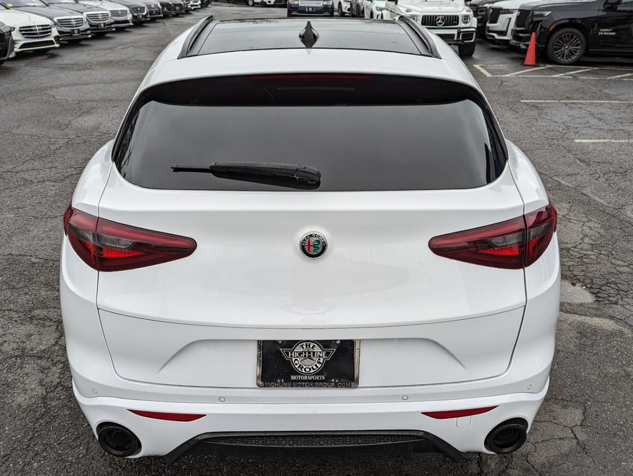 Alfa Romeo Stelvio Veloce AWD 2022