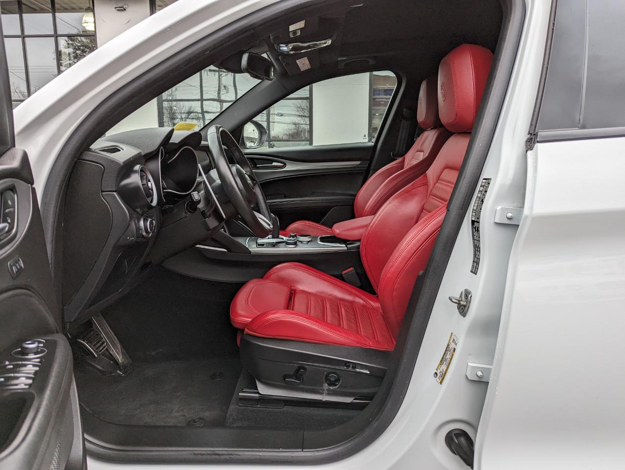 Alfa Romeo Stelvio Veloce AWD 2022
