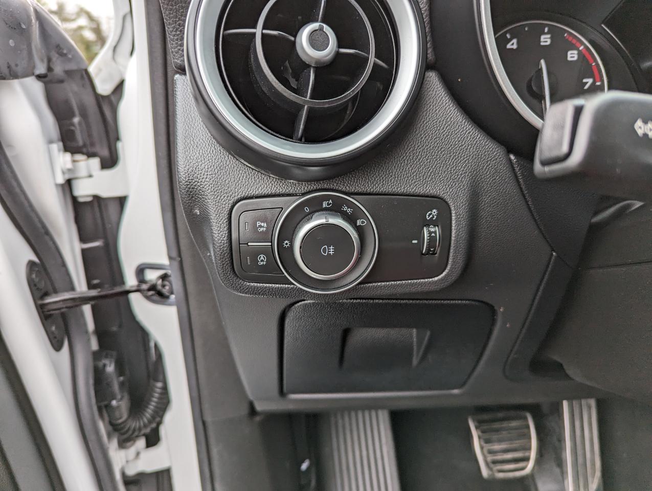 Alfa Romeo Stelvio Veloce AWD 2022