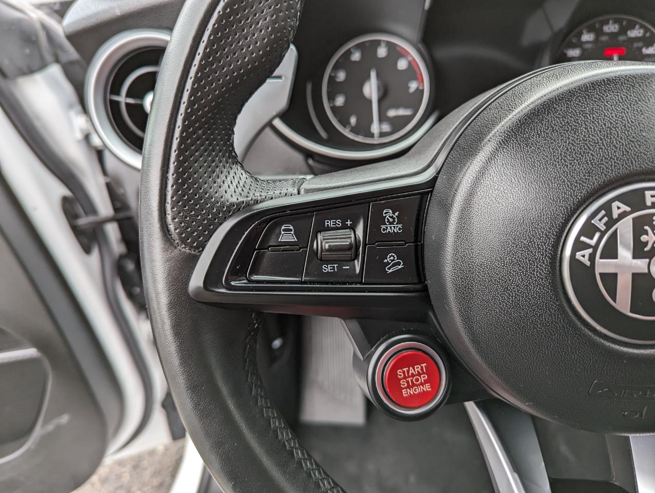 Alfa Romeo Stelvio Veloce AWD 2022