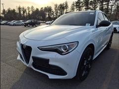2022 Alfa Romeo Stelvio 