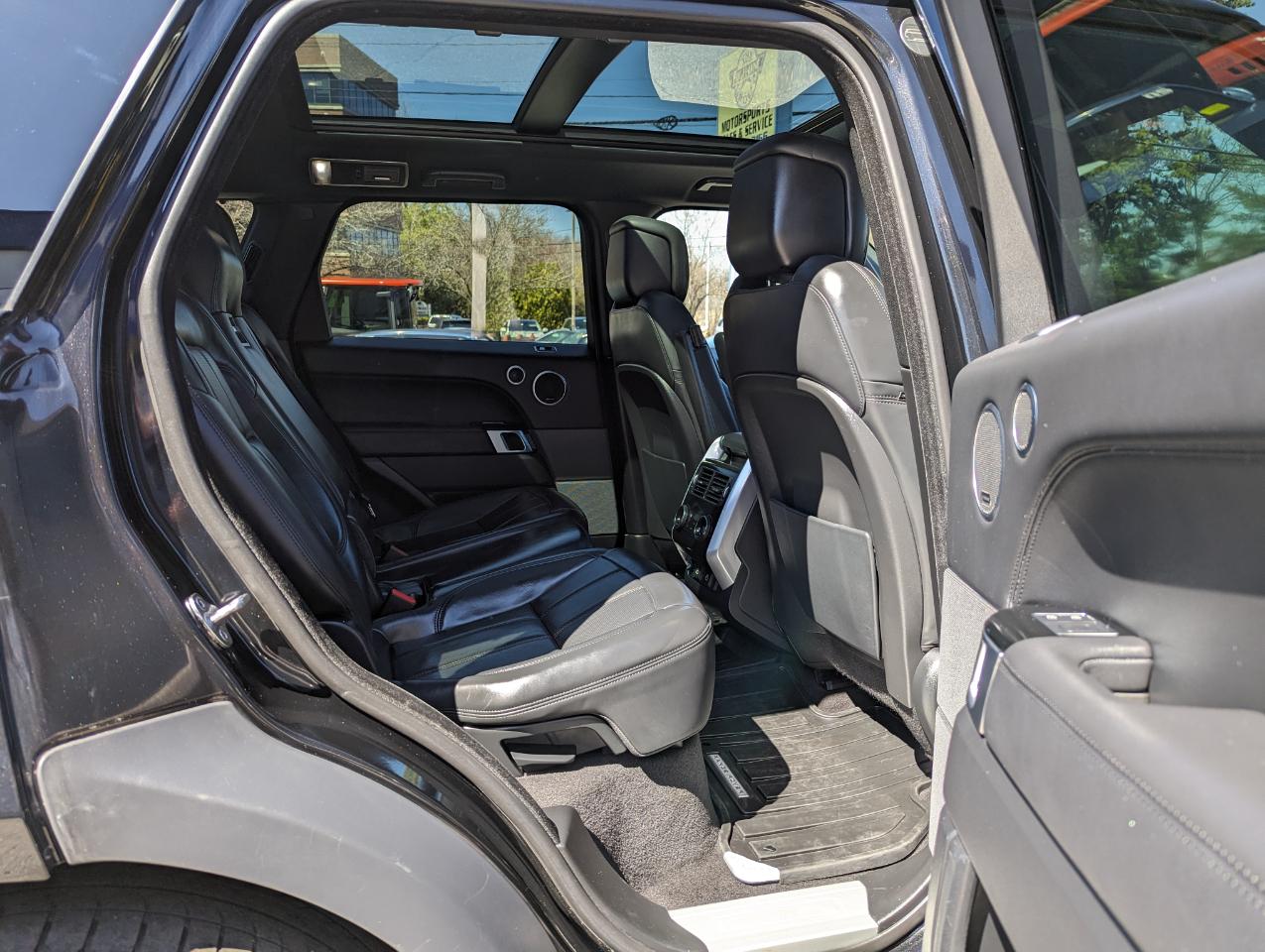 Land Rover Range Rover Sport Turbo i6 MHEV HSE Silver Edition 2022