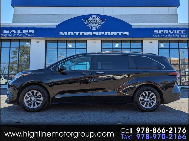 Black 2021 Toyota Sienna XLE 7-Passenger AWD Minivan All-Wheel Drive Automatic