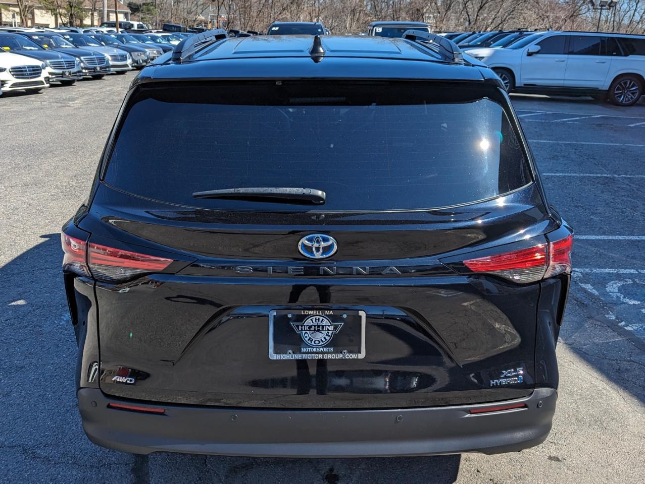 Toyota Sienna XLE AWD 7-Passenger (Natl) 2021